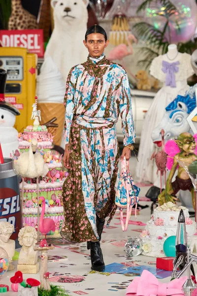 Look 55